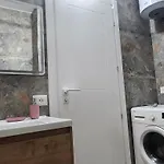 Green Apartment アパート