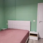 アパート Green Apartment ドゥラス