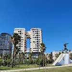 アパート Green Apartment ドゥラス