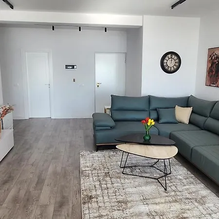 Green Apartment * دراس