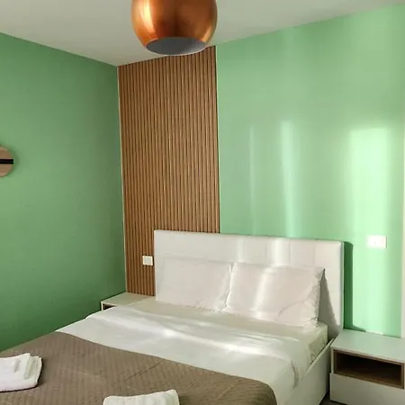 Green Apartment *